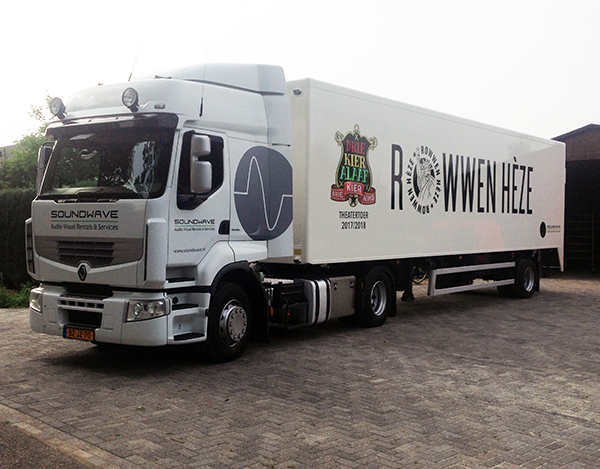 Medium bestickering vrachtwagen